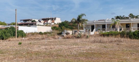 Terrain à Salve, Italy No. 376925 15