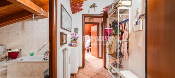 3 rooms Apartment in Medesano, Italy No. 238981 6