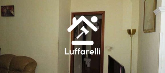 5 rooms Apartment in Turin, Italy No. 50565 6