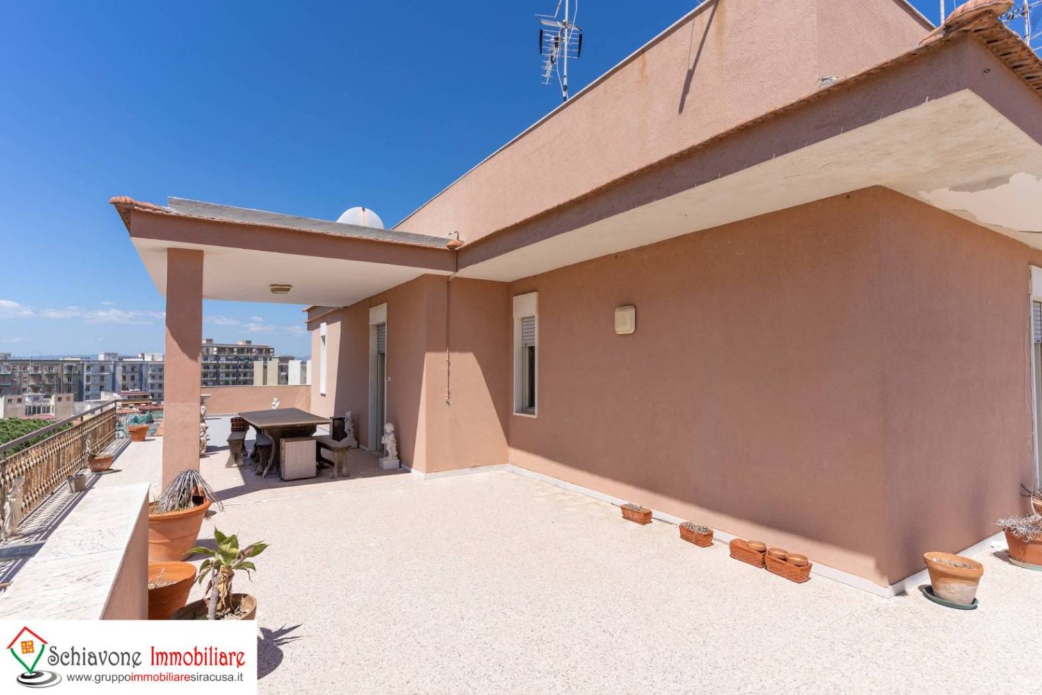 3 Schlafzimmer Penthouse in Syracuse, Italy, Nr. 289601