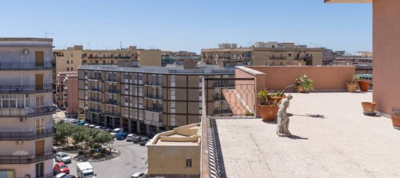 3 Schlafzimmer Penthouse in Syracuse, Italy, Nr. 289601 26