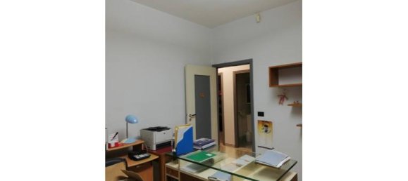 5-salle Appartement à Bari, Italy No. 254383 2