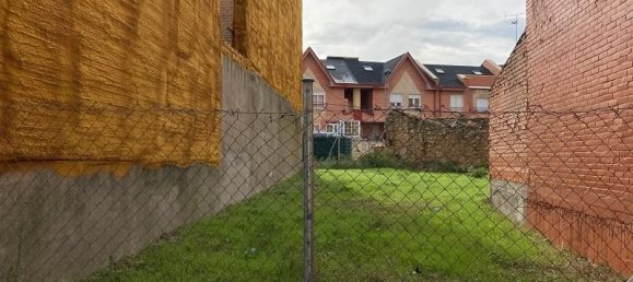 256m² Land in Villamayor, Spain No. 159177 2