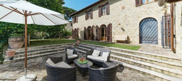 Дом с 6 спальнями в Поджибонси, Италия № 52753 9