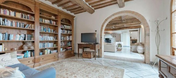 Дом с 6 спальнями в Поджибонси, Италия № 52753 14