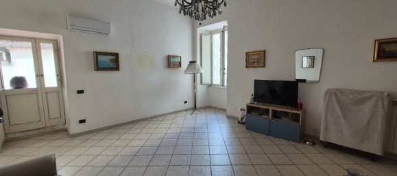 5 bedrooms Apartment in Naples, Italy No. 327445 27