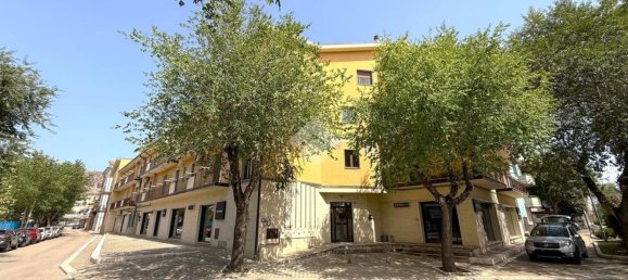 Квартира с 2 спальнями в Сан Джованни Ротондо, Италия № 334400 17