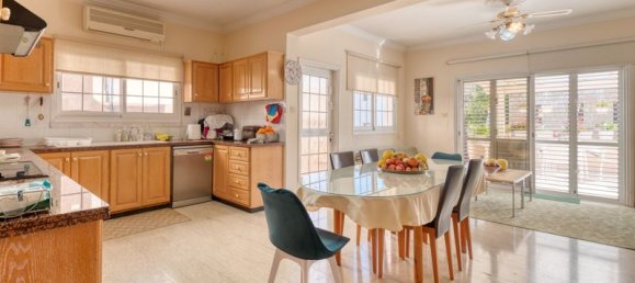 7 bedrooms Villa in Larnaca, Cyprus No. 9504 3