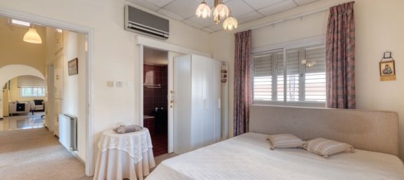 7 bedrooms Villa in Larnaca, Cyprus No. 9504 18