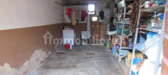 4 bedrooms Apartment in Pontedera, Italy No. 178461 8