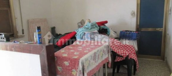 4 bedrooms Apartment in Pontedera, Italy No. 178461 3