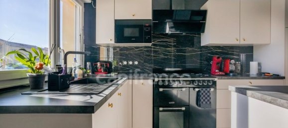 3 bedrooms House in Villenave-d'Ornon, France No. 342320 3