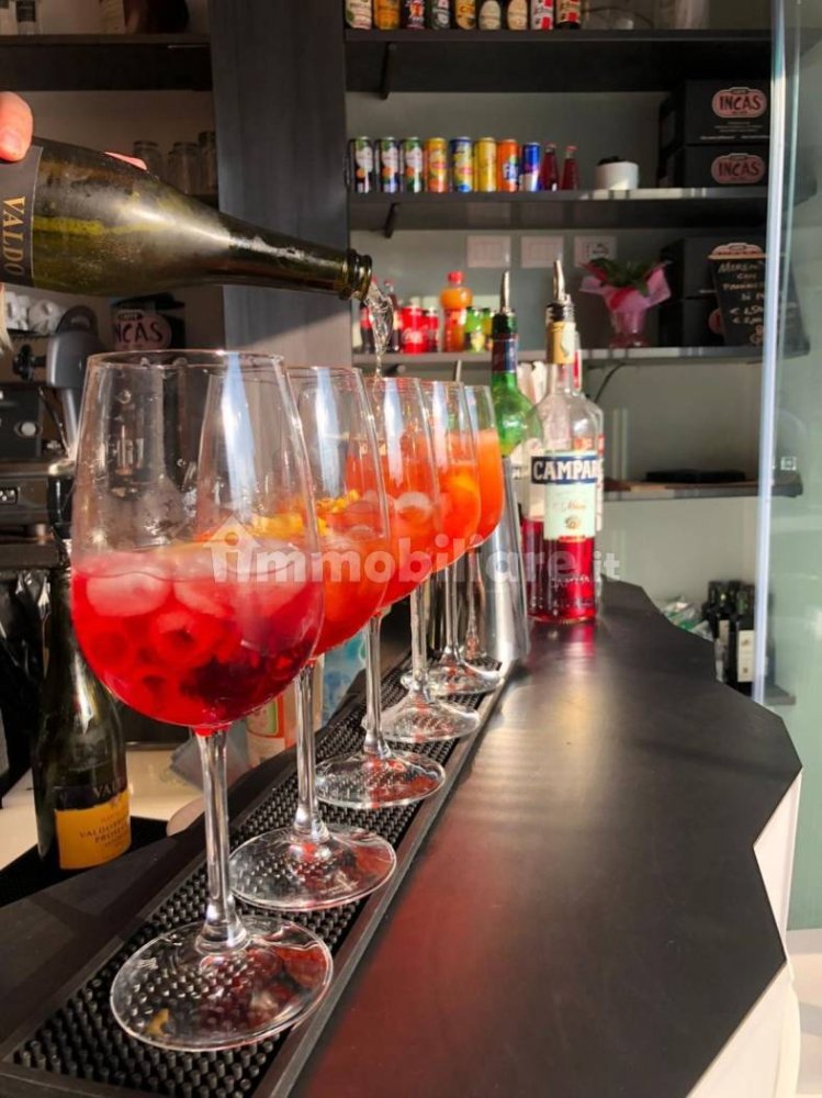 5غرفة عقار تجاري في Gorgonzola, Italy رقم 238588