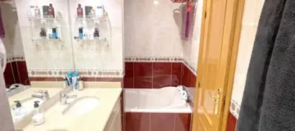 Квартира с 3 спальнями в Эль-Вендрель, Испания № 190382 10