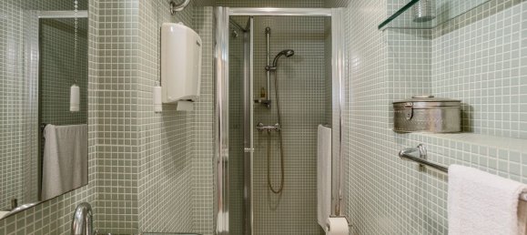 8 غرف نوم منزل في Lisbon, Portugal رقم 98424 15