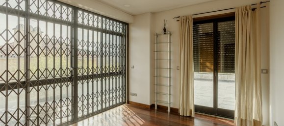 8 غرف نوم منزل في Lisbon, Portugal رقم 98424 20