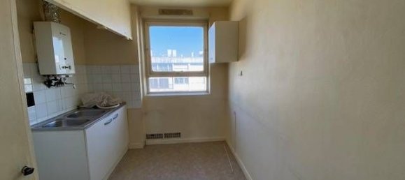 3 Schlafzimmer Wohnung in Clichy-sous-Bois, France, Nr. 185717 4