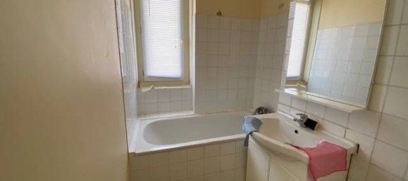 3 Schlafzimmer Wohnung in Clichy-sous-Bois, France, Nr. 185717 9