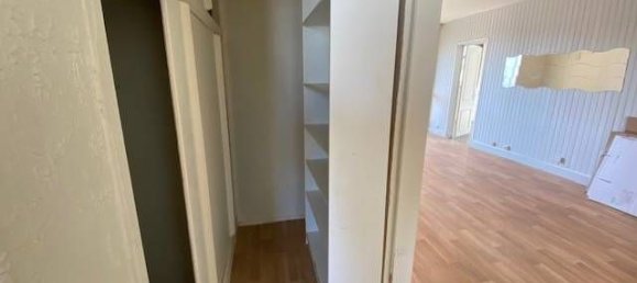 3 Schlafzimmer Wohnung in Clichy-sous-Bois, France, Nr. 185717 6