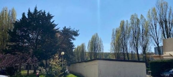 3 Schlafzimmer Wohnung in Clichy-sous-Bois, France, Nr. 185717 2