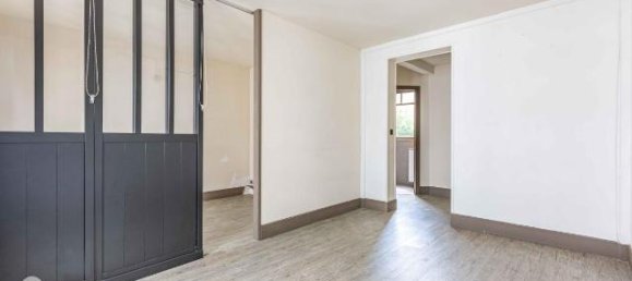 Квартира с 1 спальней в Париж, Франция № 335578 3