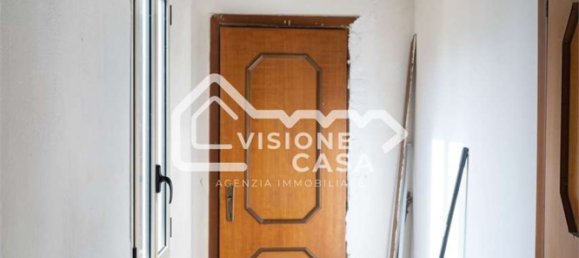 Casa de 3 divisões em Reggio Emilia, Italy N.º 196439 7