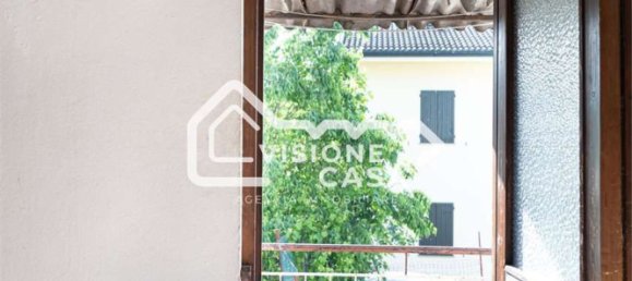 Casa de 3 divisões em Reggio Emilia, Italy N.º 196439 11