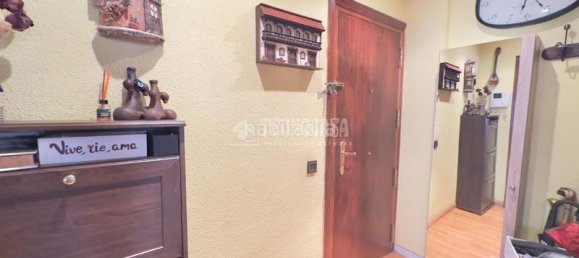 3 bedrooms Apartment in Mostoles, Spain No. 137727 3