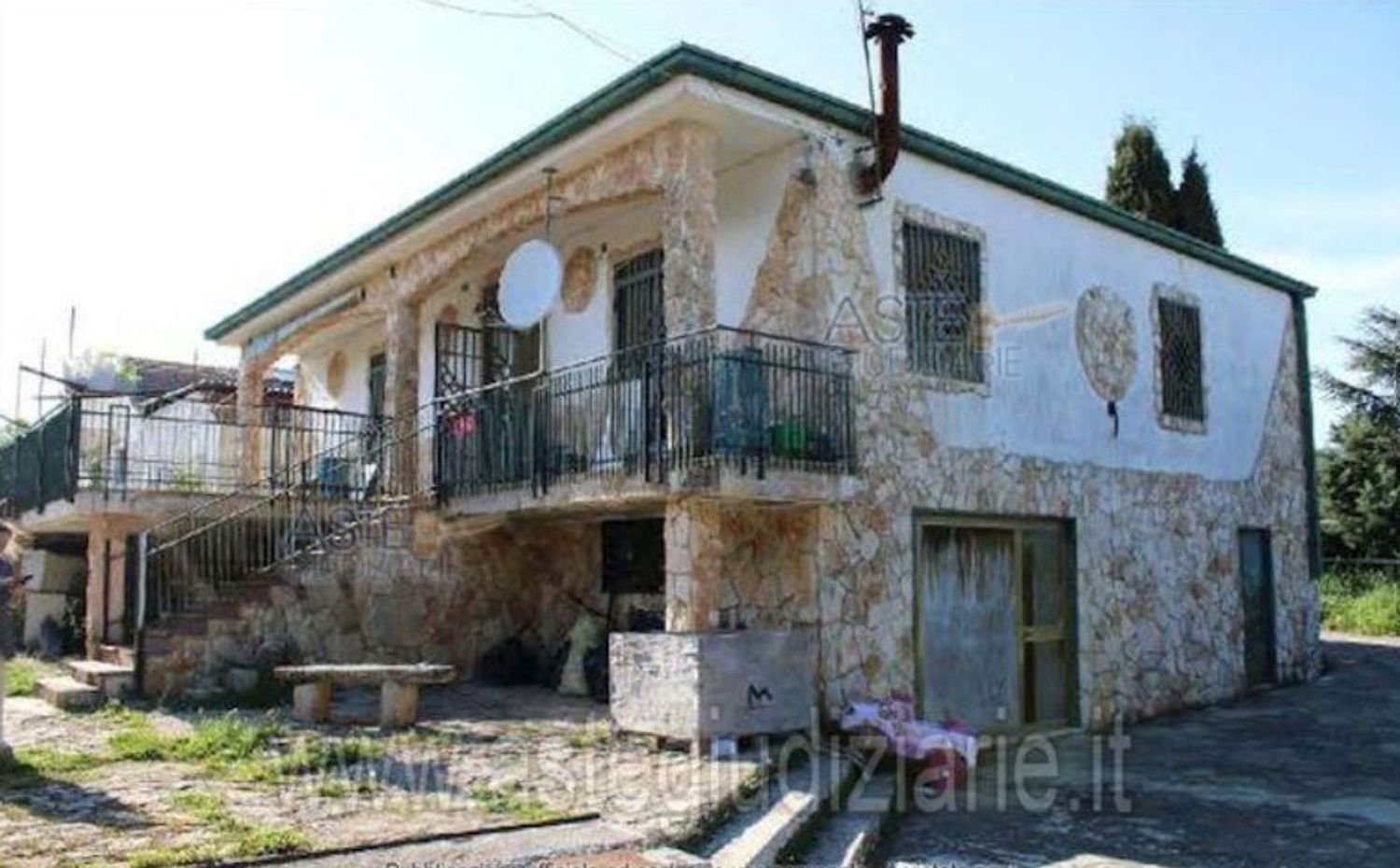 4 bedrooms Villa in Santeramo in Colle, Italy No. 401223