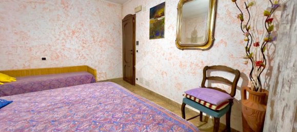 Дом с 4 спальнями в Пьова Массая, Италия № 287114 10