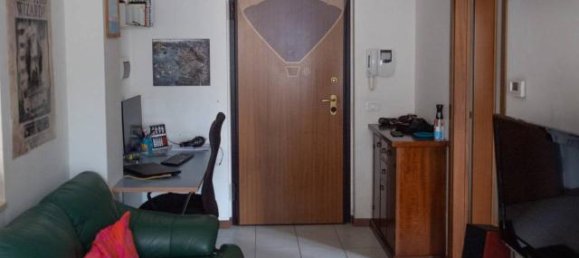 3-salle Appartement à Chiaravalle, Italy No. 6546 3