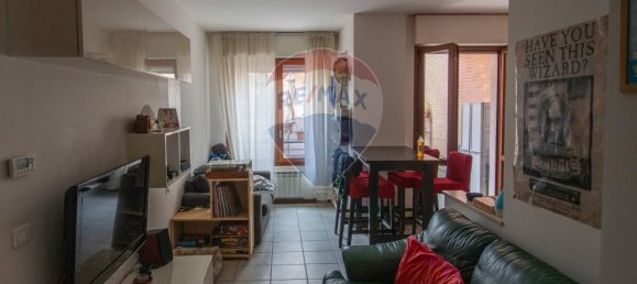 3-salle Appartement à Chiaravalle, Italy No. 6546 5