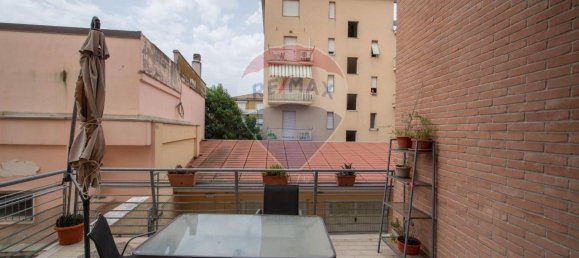 3-salle Appartement à Chiaravalle, Italy No. 6546 12