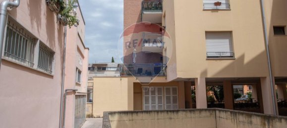 3-salle Appartement à Chiaravalle, Italy No. 6546 22