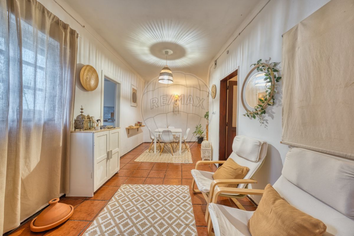 Дом с 4 спальнями в Алмейрин, Португалия № 182250