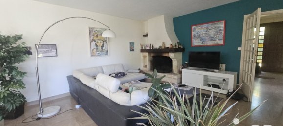 6 bedrooms Villa in Montivilliers, France No. 293913 5