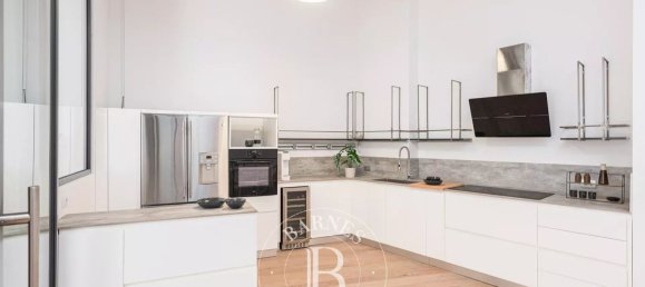 5 rooms Apartment in Milan, Italy No. 333235 9