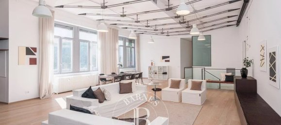 5 rooms Apartment in Milan, Italy No. 333235 2