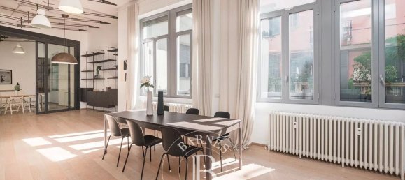 5 rooms Apartment in Milan, Italy No. 333235 3