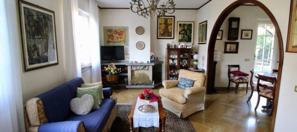 4 Schlafzimmer Villa in Pietrasanta, Italy, Nr. 81976 3