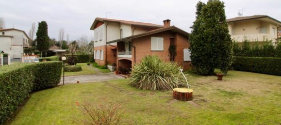 4 Schlafzimmer Villa in Pietrasanta, Italy, Nr. 81976 2
