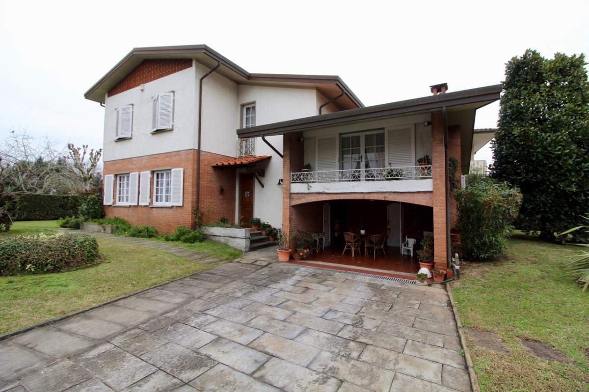 4 Schlafzimmer Villa in Pietrasanta, Italy, Nr. 81976