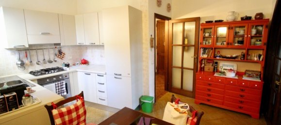 4 Schlafzimmer Villa in Pietrasanta, Italy, Nr. 81976 10