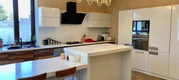 Вилла с 7 спальнями в Сабаильский район, Азербайджан № 1191 18