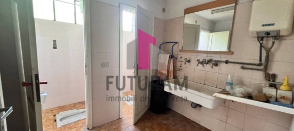 4 rooms Warehouse in Dueville, Italy No. 228649 34