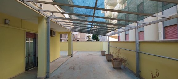 Квартира с 3 комнатами в Gallipoli, Италия № 306403 4