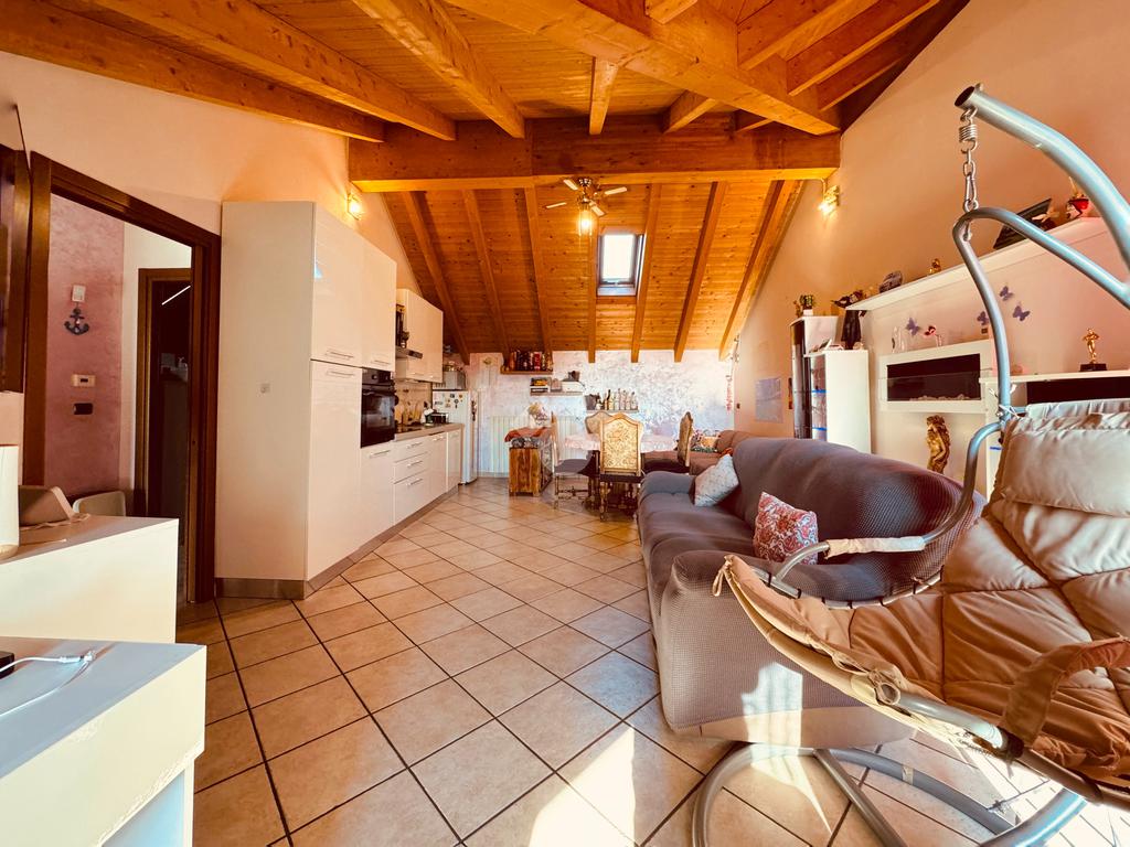 2 bedrooms Apartment in Casatenovo, Italy No. 228393