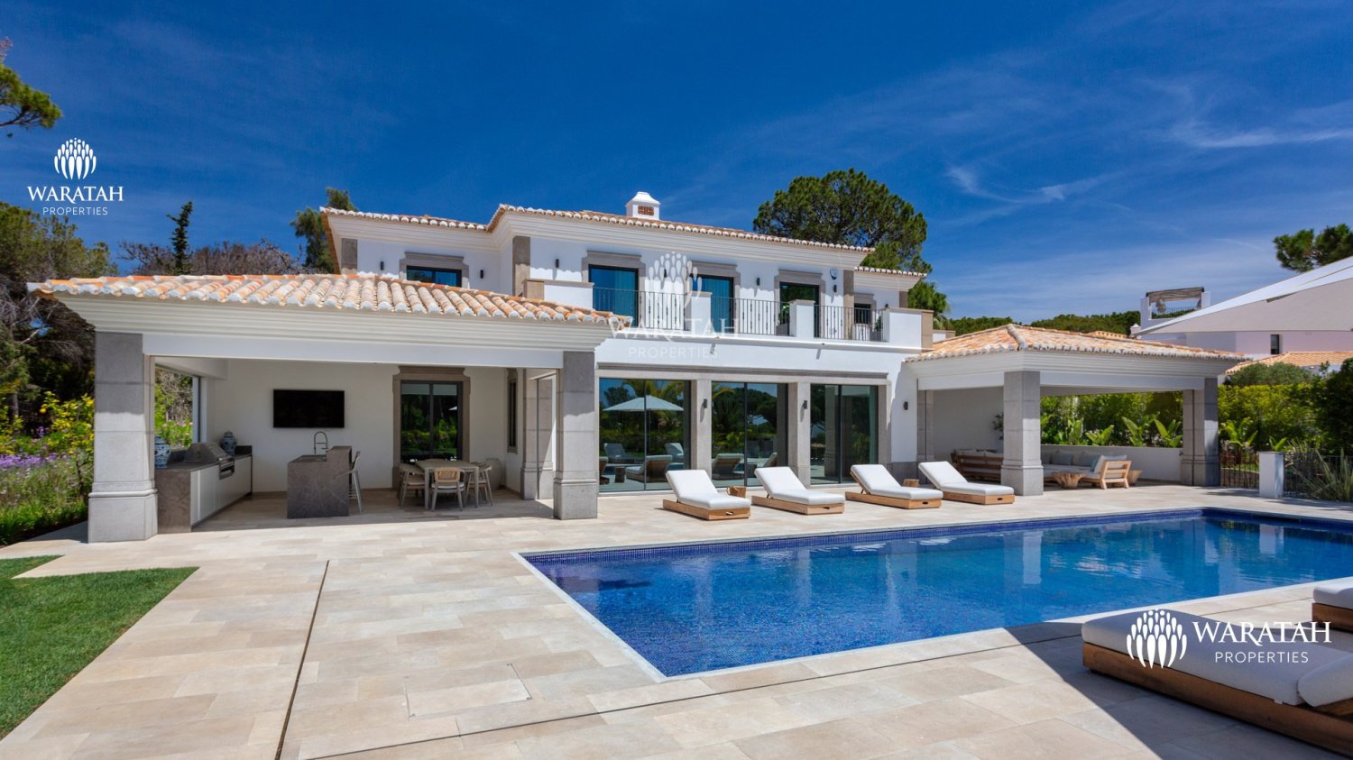 5 bedrooms Villa in Almancil, Portugal No. 352931