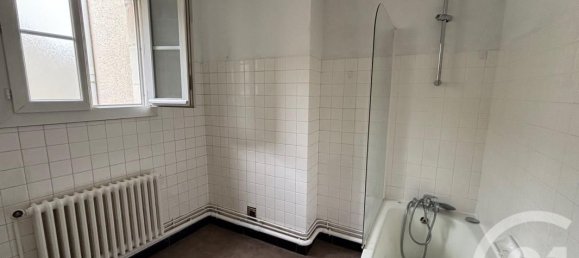 1 bedroom Apartment in Chatellerault, France No. 340598 7