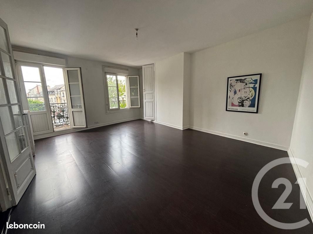 1 bedroom Apartment in Chatellerault, France No. 340598